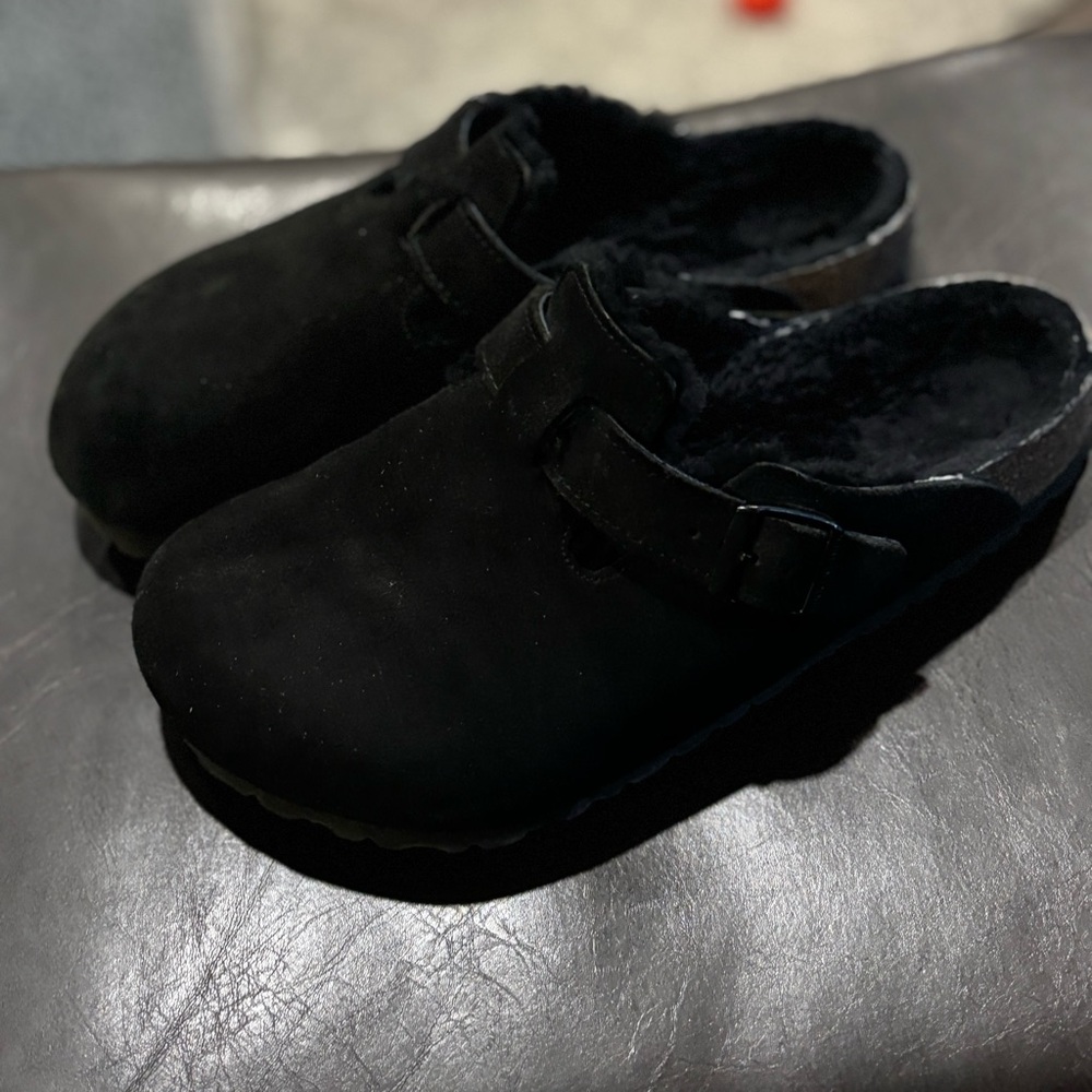 Birkenstock women’s Boston clogs